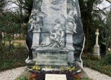 Alter Friedhof Bonn, Grab von Clara und Robert Schumann