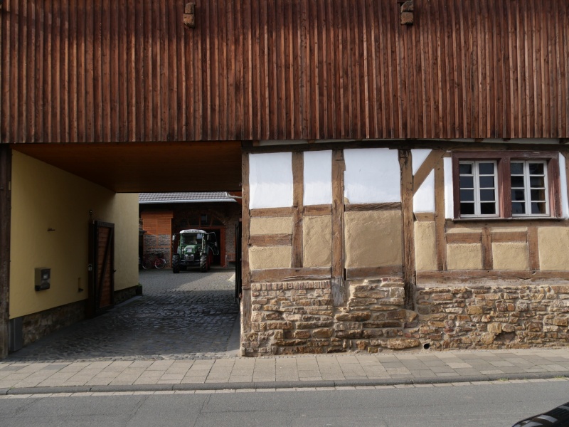 P1168859