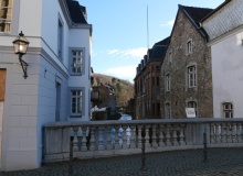 P1046283